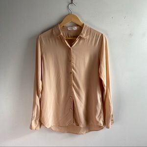 Everlane pale pink silk casual button down shirt